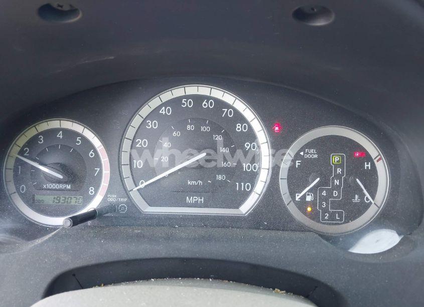 Photo 7 of 2004 Toyota Sienna XLE (VIN 5TDBA22C44S009361)