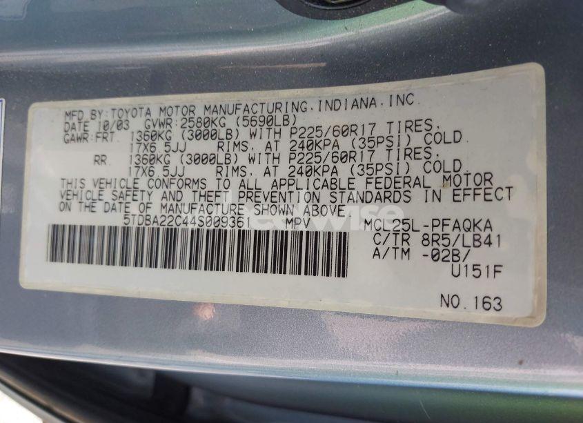 Photo 9 of 2004 Toyota Sienna XLE (VIN 5TDBA22C44S009361)