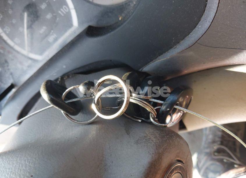 Photo 11 of 2004 Toyota Sienna XLE (VIN 5TDBA22C44S009473)