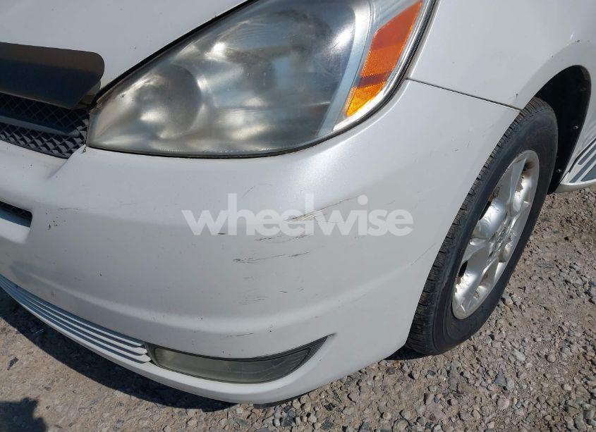 Photo 14 of 2004 Toyota Sienna XLE (VIN 5TDBA22C44S009473)