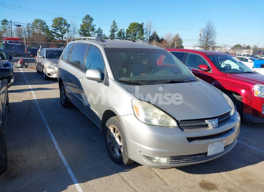 2004 Toyota Sienna XLE (VIN 5TDBA22C44S025446) main photo