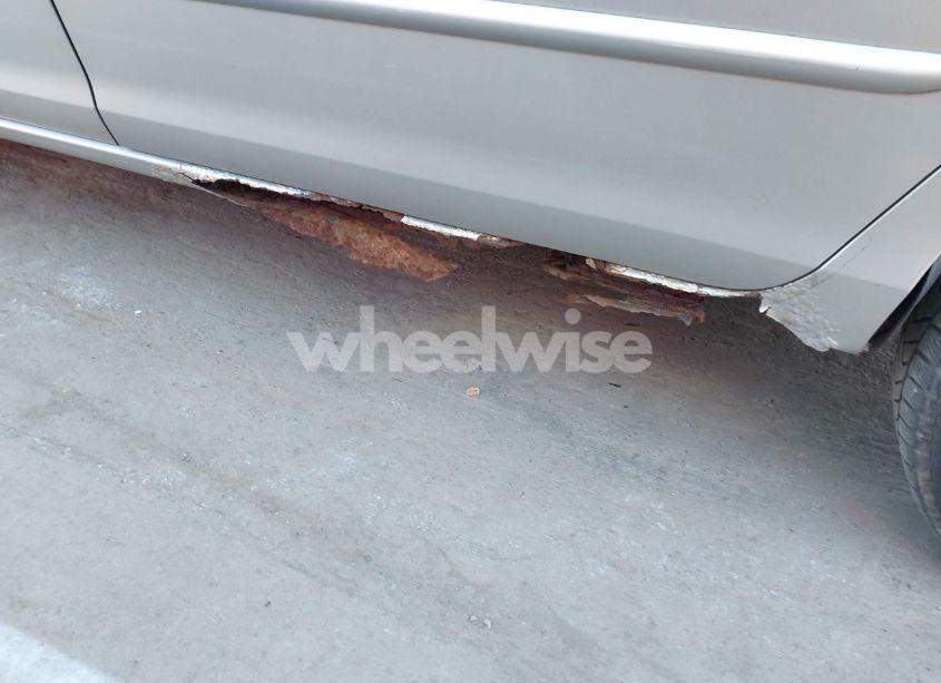 Photo 12 of 2004 Toyota Sienna XLE (VIN 5TDBA22C44S025446)