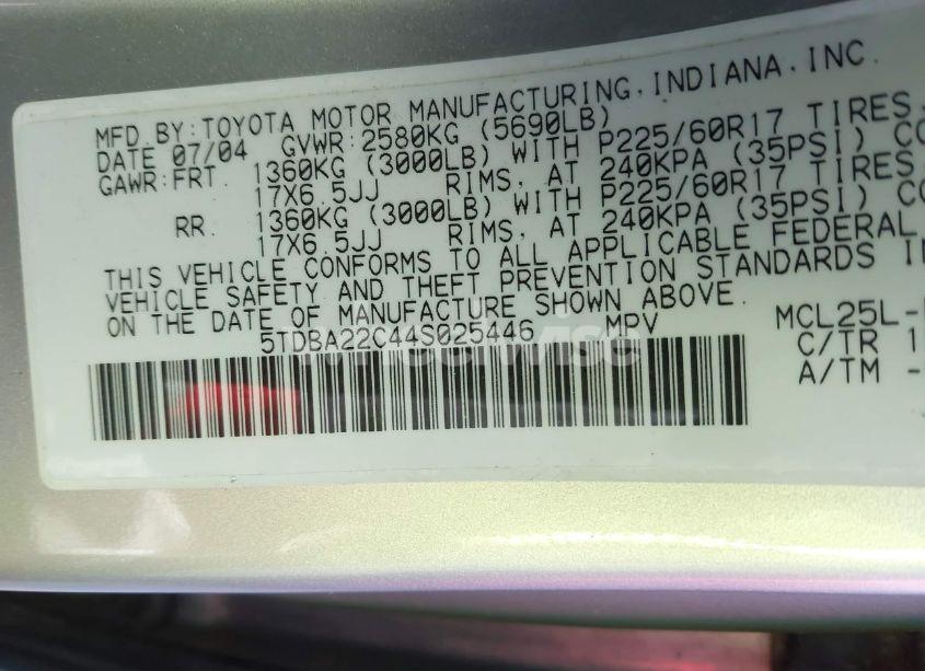 Photo 9 of 2004 Toyota Sienna XLE (VIN 5TDBA22C44S025446)