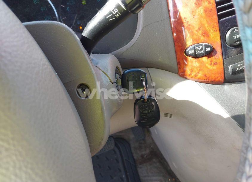 Photo 11 of 2006 Toyota Sienna XLE (VIN 5TDBA22C46S061561)