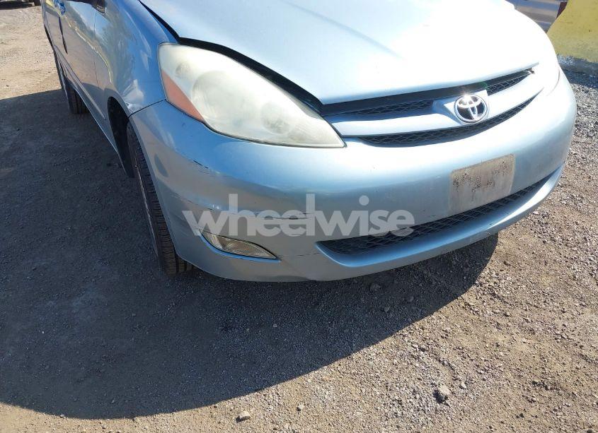 Photo 6 of 2006 Toyota Sienna XLE (VIN 5TDBA22C46S061561)