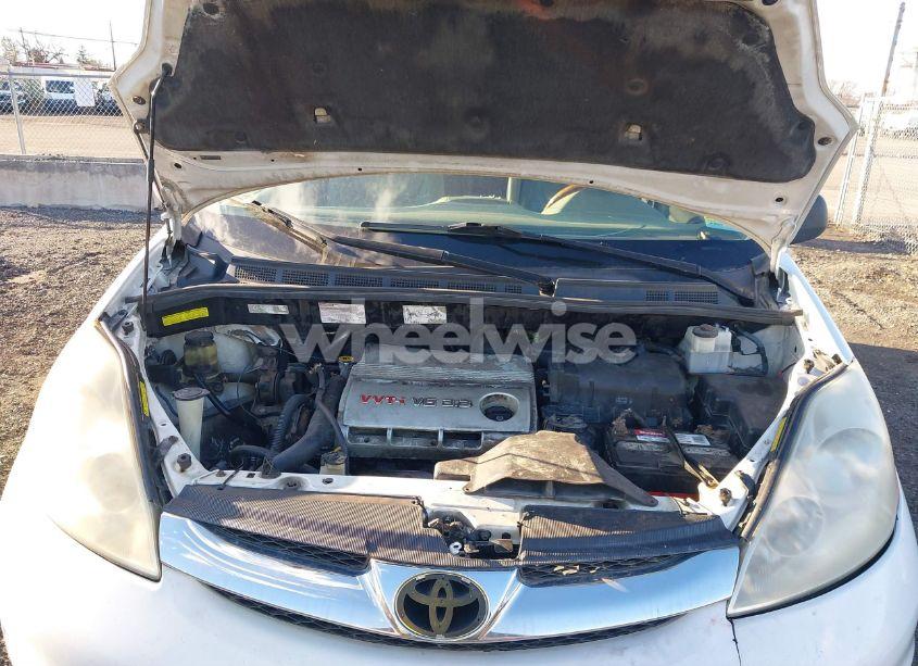 Photo 10 of 2006 Toyota Sienna XLE LIMITED (VIN 5TDBA22C46S062239)