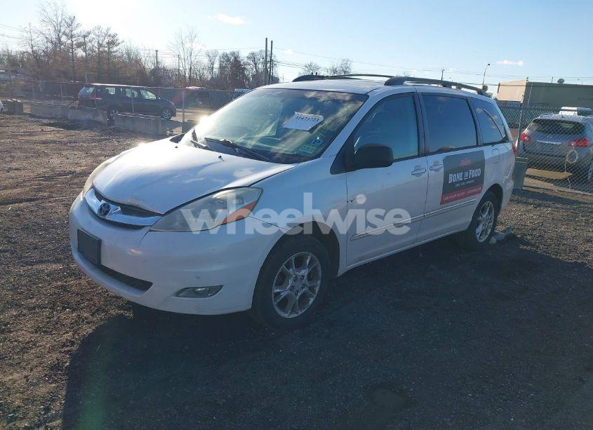 Photo 2 of 2006 Toyota Sienna XLE LIMITED (VIN 5TDBA22C46S062239)