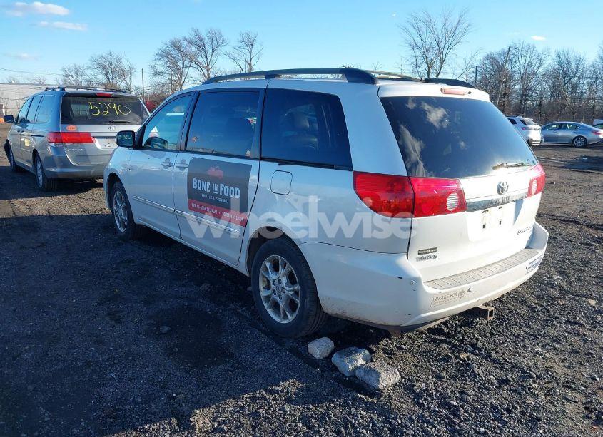 Photo 3 of 2006 Toyota Sienna XLE LIMITED (VIN 5TDBA22C46S062239)