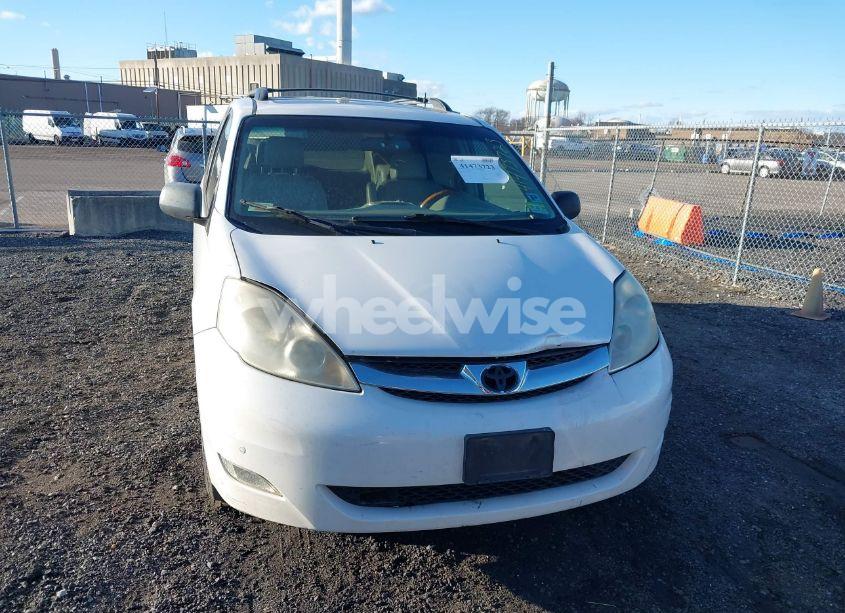 Photo 6 of 2006 Toyota Sienna XLE LIMITED (VIN 5TDBA22C46S062239)