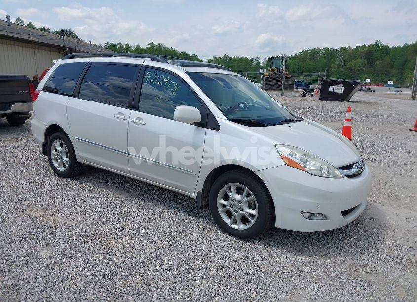 2006 Toyota Sienna XLE LIMITED (VIN 5TDBA22C46S067067) main photo