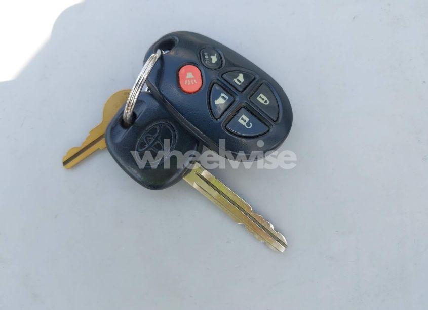 Photo 11 of 2006 Toyota Sienna XLE LIMITED (VIN 5TDBA22C46S067067)