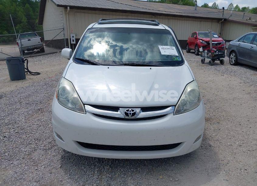 Photo 12 of 2006 Toyota Sienna XLE LIMITED (VIN 5TDBA22C46S067067)