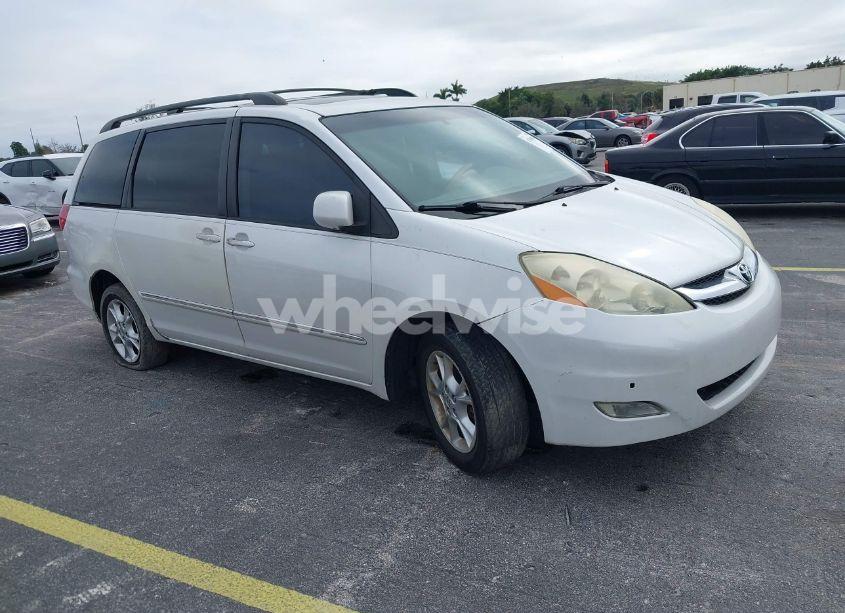 2006 Toyota Sienna XLE LIMITED (VIN 5TDBA22C56S062976) main photo