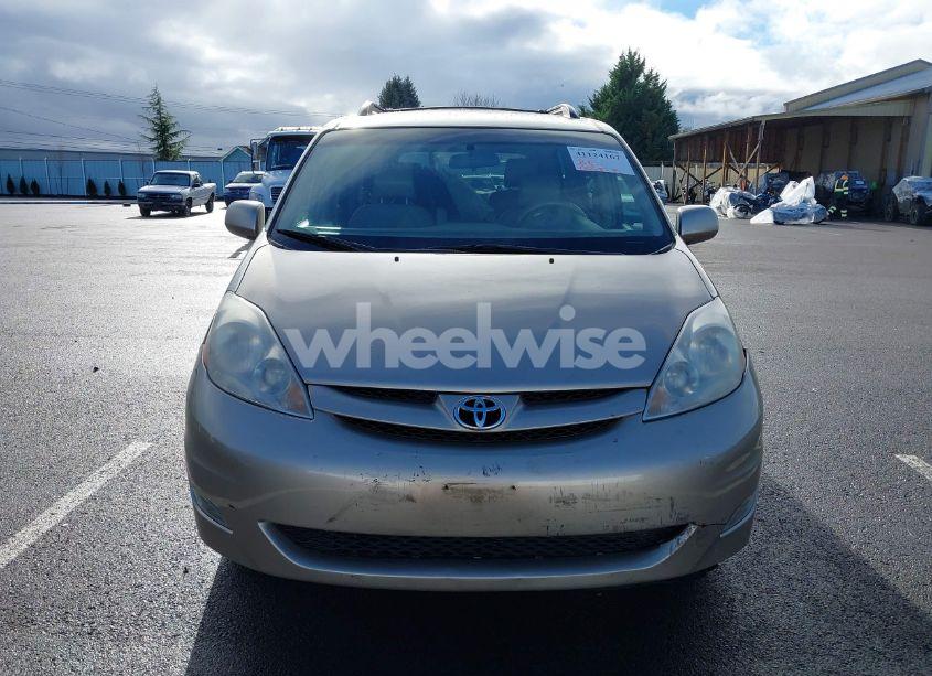 Photo 12 of 2006 Toyota Sienna XLE (VIN 5TDBA22C56S076943)