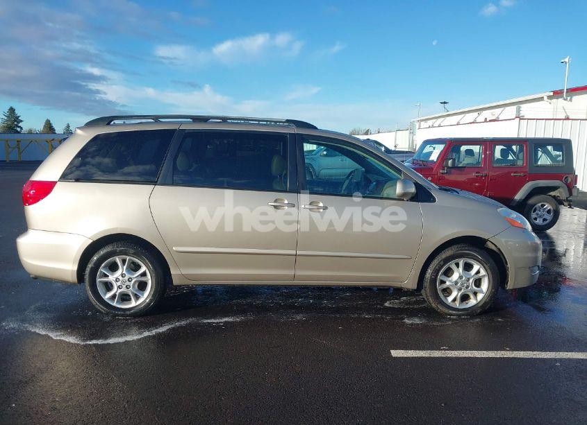 Photo 13 of 2006 Toyota Sienna XLE (VIN 5TDBA22C56S076943)