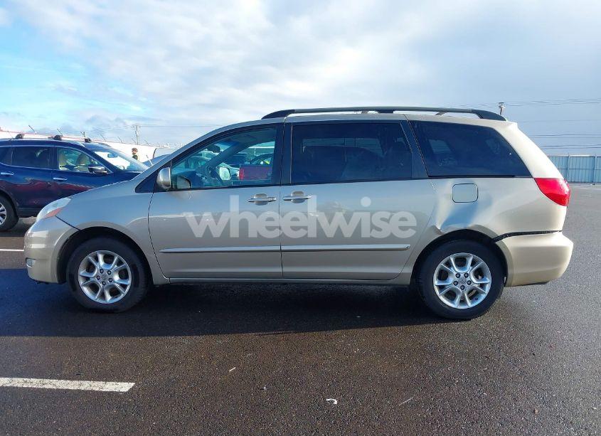 Photo 14 of 2006 Toyota Sienna XLE (VIN 5TDBA22C56S076943)