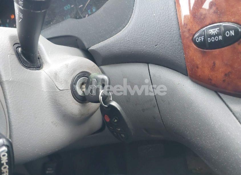 Photo 11 of 2006 Toyota Sienna XLE LIMITED (VIN 5TDBA22C66S061528)