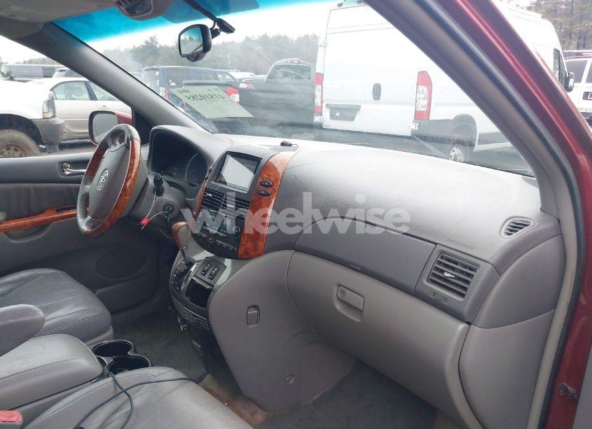 Photo 5 of 2006 Toyota Sienna XLE LIMITED (VIN 5TDBA22C66S061528)