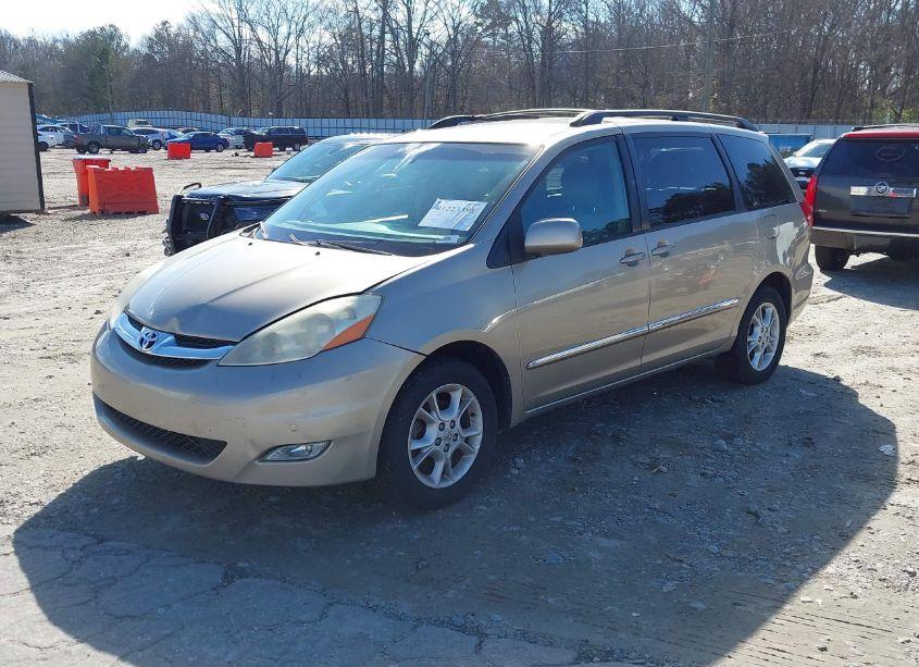 Photo 2 of 2006 Toyota Sienna XLE LIMITED (VIN 5TDBA22C66S063991)