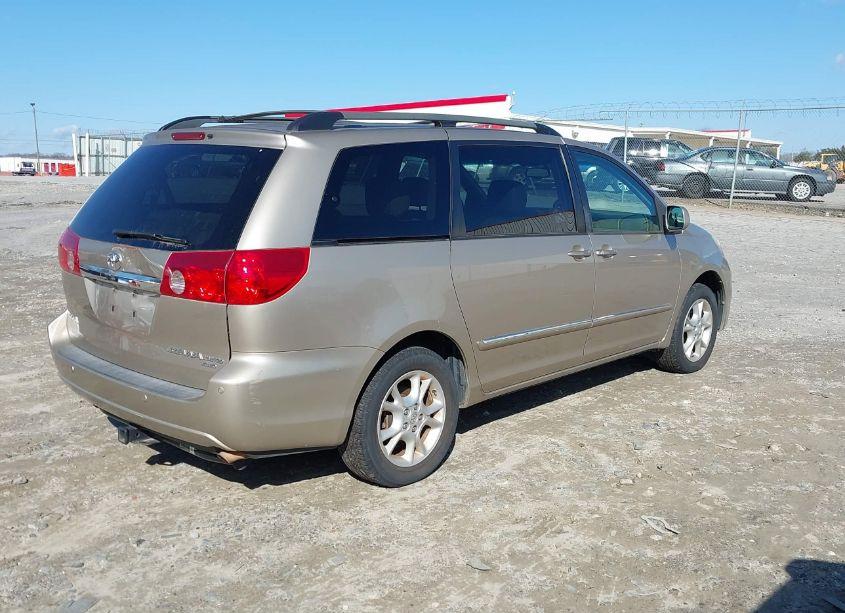 Photo 4 of 2006 Toyota Sienna XLE LIMITED (VIN 5TDBA22C66S063991)