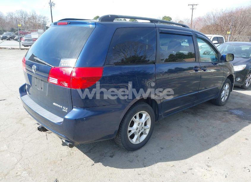 Photo 4 of 2004 Toyota Sienna XLE (VIN 5TDBA22C74S011380)