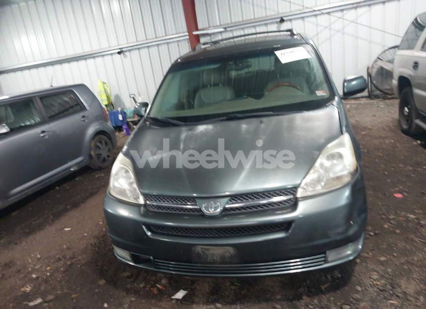 Photo 12 of 2005 Toyota Sienna XLE LIMITED (VIN 5TDBA22C75S033994)