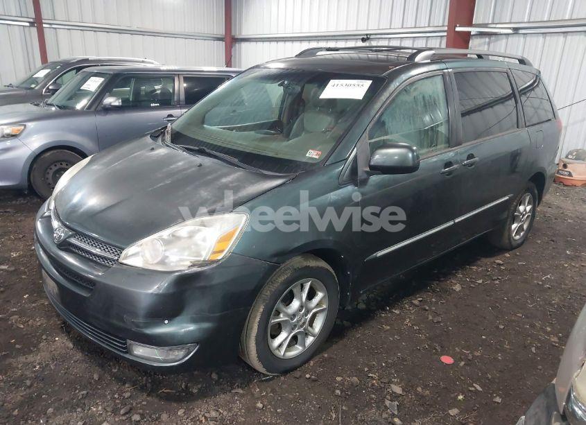 Photo 2 of 2005 Toyota Sienna XLE LIMITED (VIN 5TDBA22C75S033994)