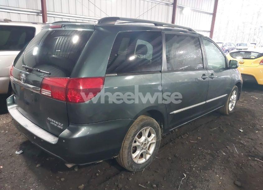 Photo 4 of 2005 Toyota Sienna XLE LIMITED (VIN 5TDBA22C75S033994)