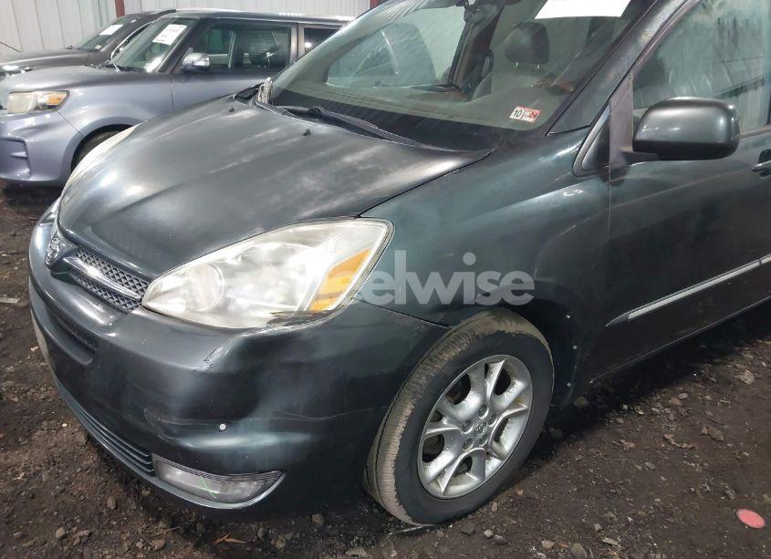 Photo 6 of 2005 Toyota Sienna XLE LIMITED (VIN 5TDBA22C75S033994)