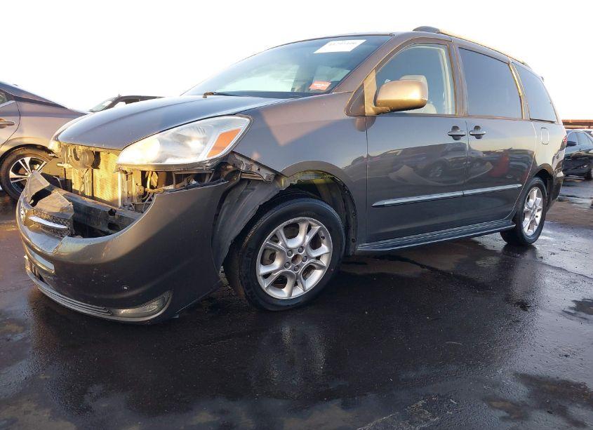 Photo 2 of 2005 Toyota Sienna XLE LIMITED (VIN 5TDBA22C75S034241)