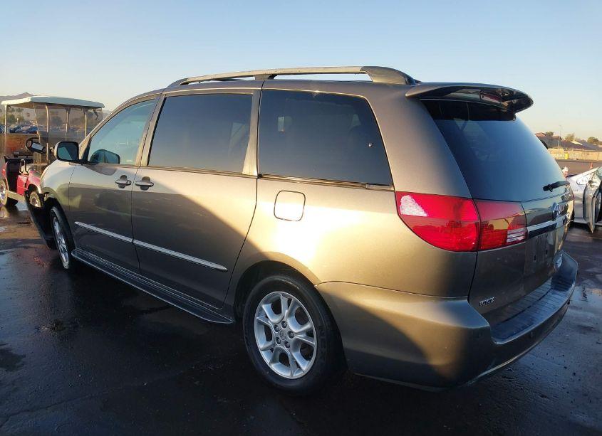 Photo 3 of 2005 Toyota Sienna XLE LIMITED (VIN 5TDBA22C75S034241)