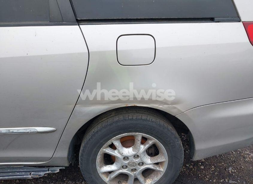 Photo 12 of 2005 Toyota Sienna XLE LIMITED (VIN 5TDBA22C75S043148)