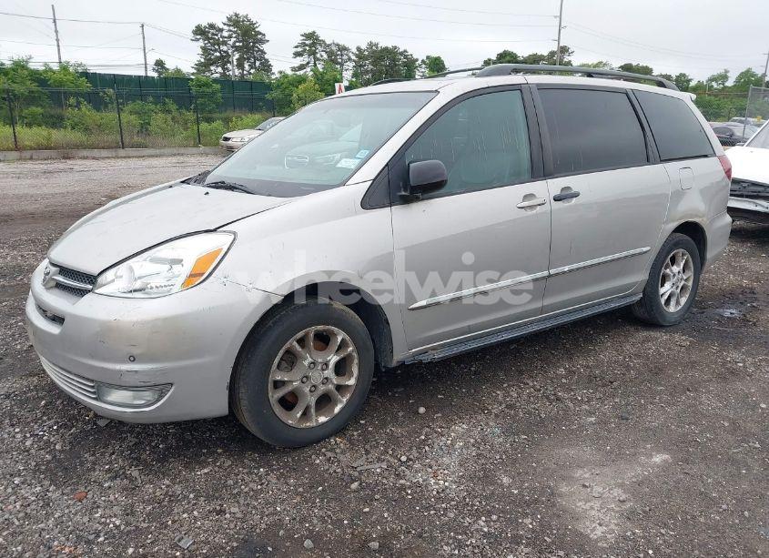 Photo 2 of 2005 Toyota Sienna XLE LIMITED (VIN 5TDBA22C75S043148)