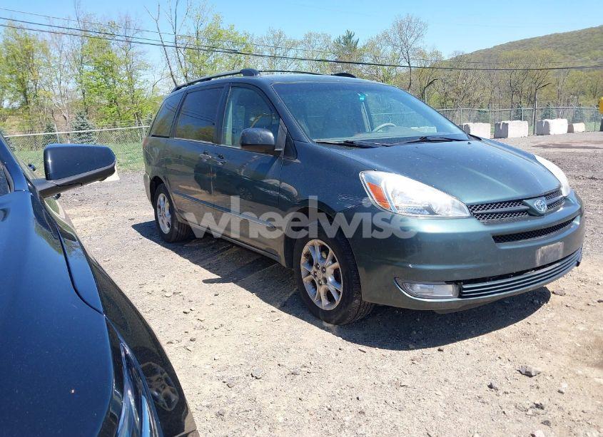 2005 Toyota Sienna XLE (VIN 5TDBA22C75S051329) main photo