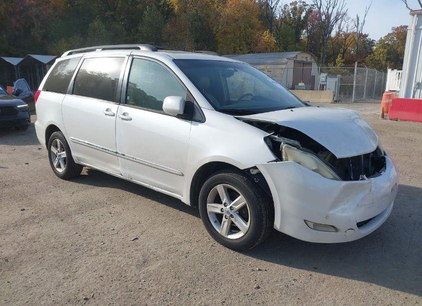 2006 Toyota Sienna XLE LIMITED (VIN 5TDBA22C76S070934) main photo