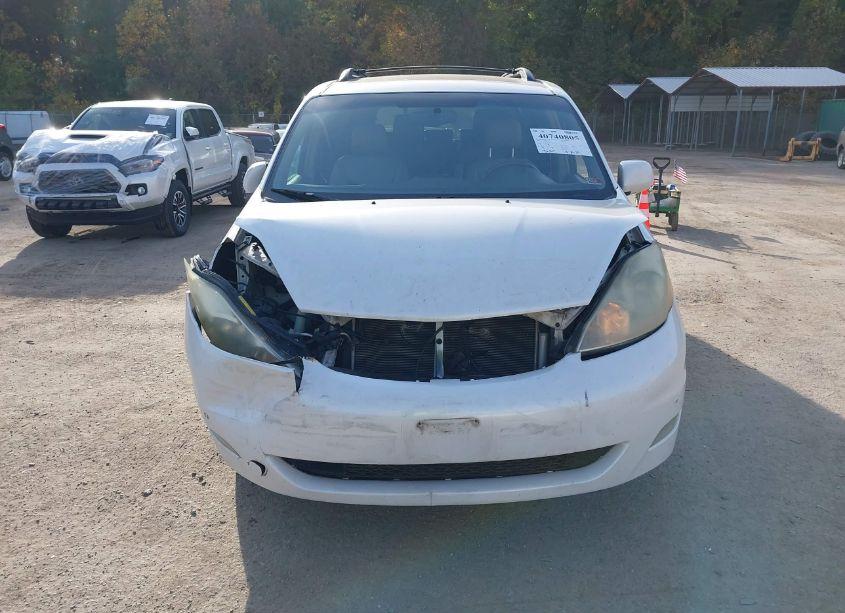 Photo 12 of 2006 Toyota Sienna XLE LIMITED (VIN 5TDBA22C76S070934)