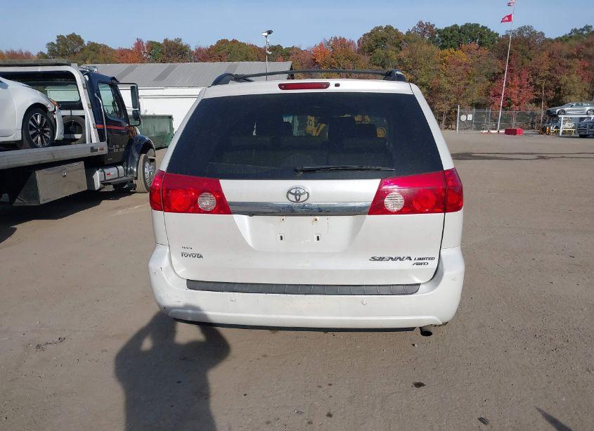 Photo 16 of 2006 Toyota Sienna XLE LIMITED (VIN 5TDBA22C76S070934)