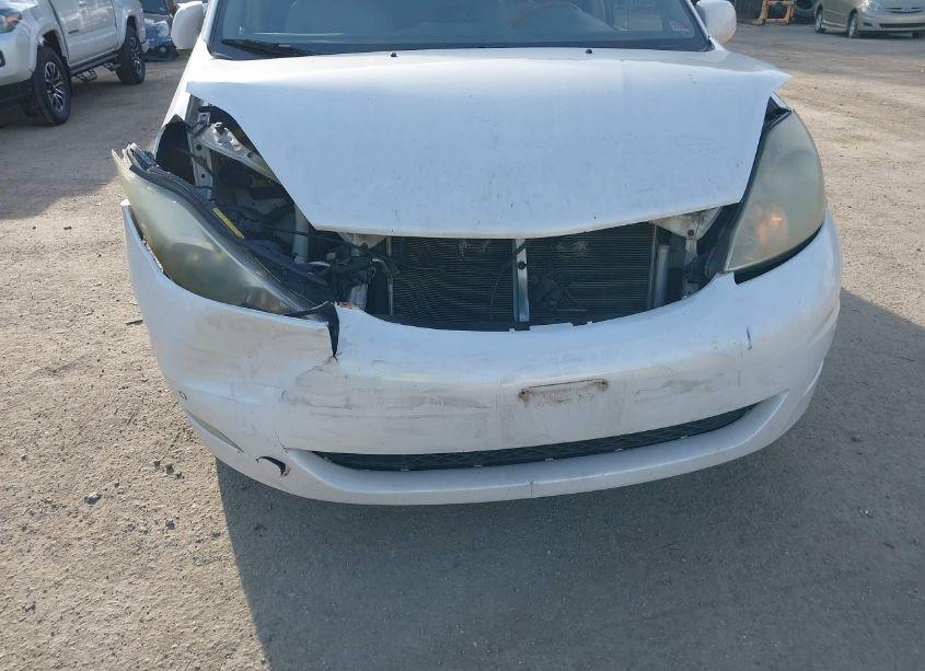 Photo 6 of 2006 Toyota Sienna XLE LIMITED (VIN 5TDBA22C76S070934)