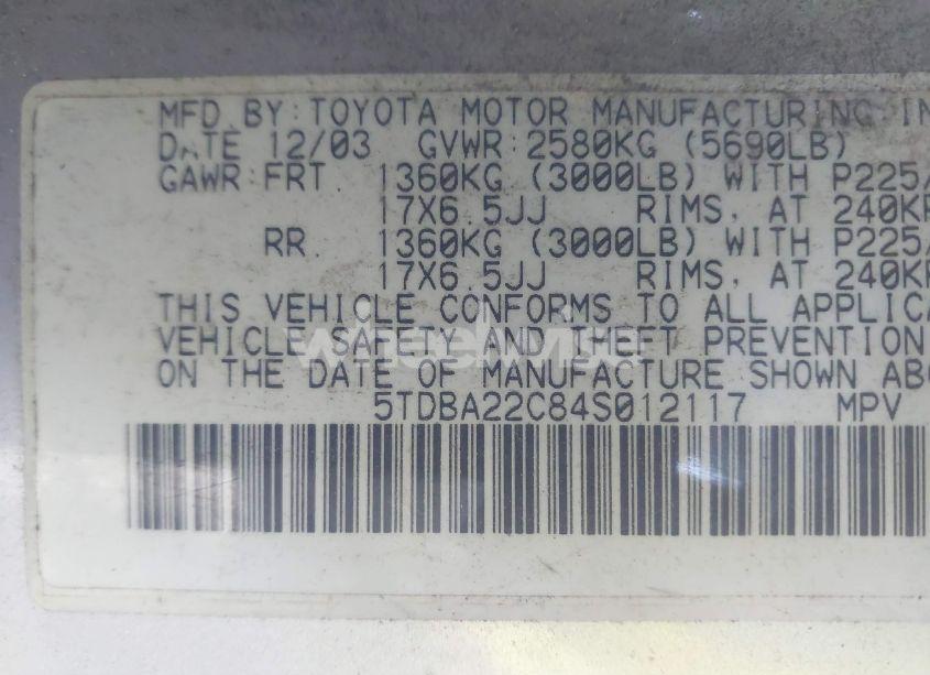 Photo 9 of 2004 Toyota Sienna XLE (VIN 5TDBA22C84S012117)