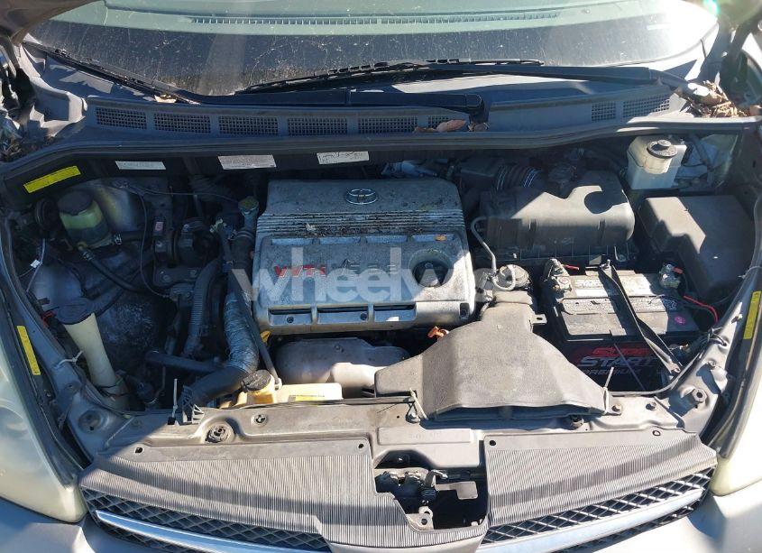 Photo 10 of 2004 Toyota Sienna XLE LIMITED (VIN 5TDBA22C84S013817)