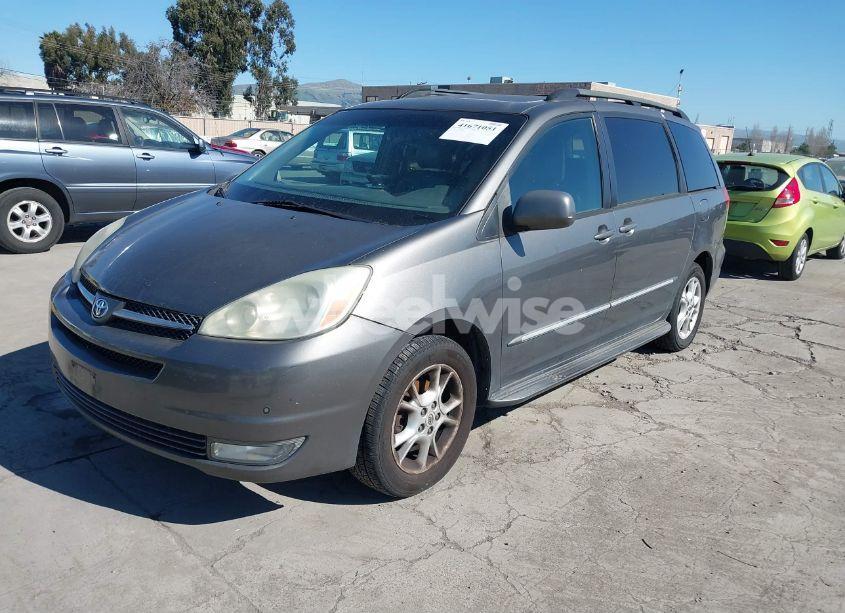 Photo 2 of 2004 Toyota Sienna XLE LIMITED (VIN 5TDBA22C84S013817)