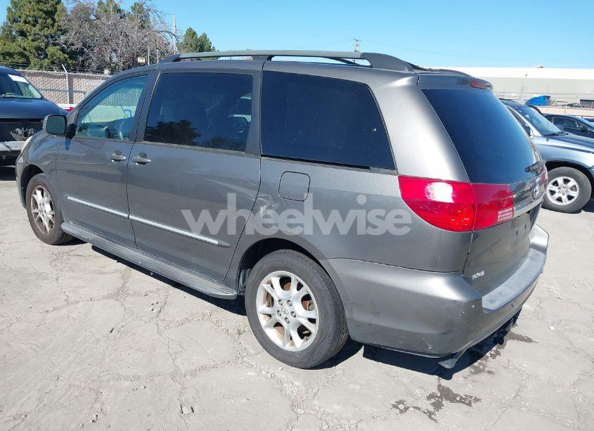 Photo 3 of 2004 Toyota Sienna XLE LIMITED (VIN 5TDBA22C84S013817)