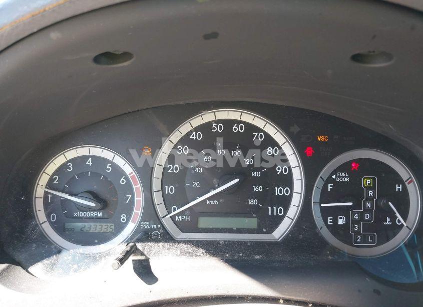 Photo 7 of 2004 Toyota Sienna XLE LIMITED (VIN 5TDBA22C84S013817)