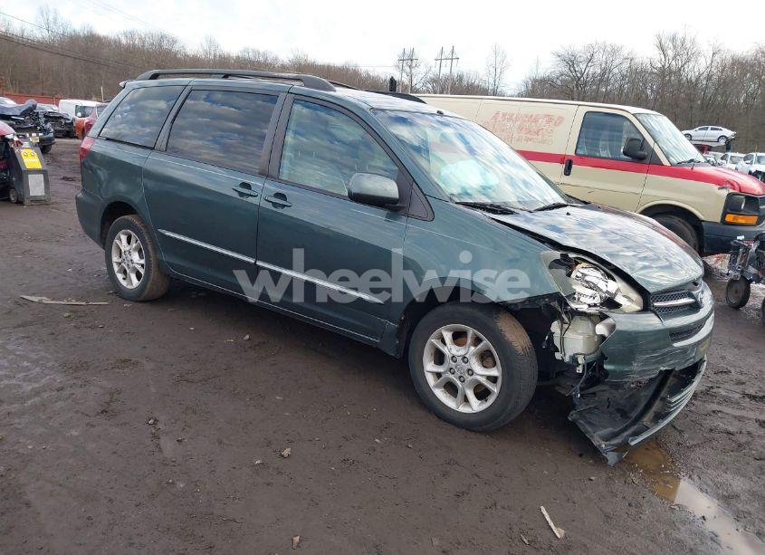 2004 Toyota Sienna XLE LIMITED (VIN 5TDBA22C84S025806) main photo