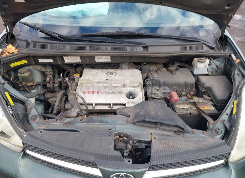 Photo 10 of 2004 Toyota Sienna XLE LIMITED (VIN 5TDBA22C84S025806)