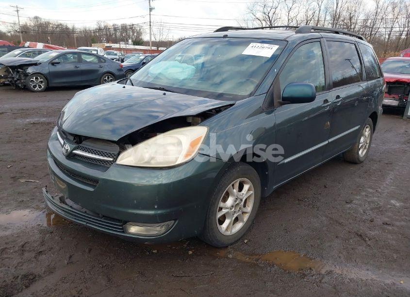 Photo 2 of 2004 Toyota Sienna XLE LIMITED (VIN 5TDBA22C84S025806)