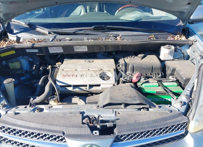 Photo 10 of 2005 Toyota Sienna XLE LIMITED (VIN 5TDBA22C85S029615)