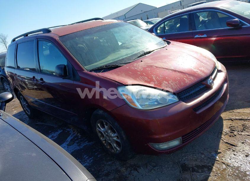 2005 Toyota Sienna XLE (VIN 5TDBA22C85S034359) main photo