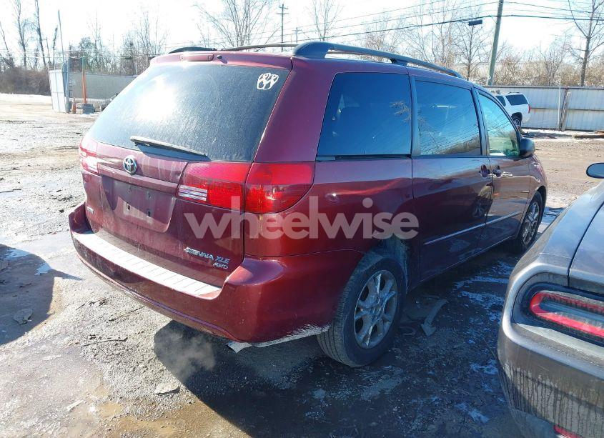 Photo 4 of 2005 Toyota Sienna XLE (VIN 5TDBA22C85S034359)