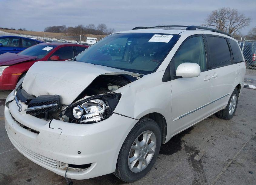 Photo 2 of 2005 Toyota Sienna XLE LIMITED (VIN 5TDBA22C85S034829)